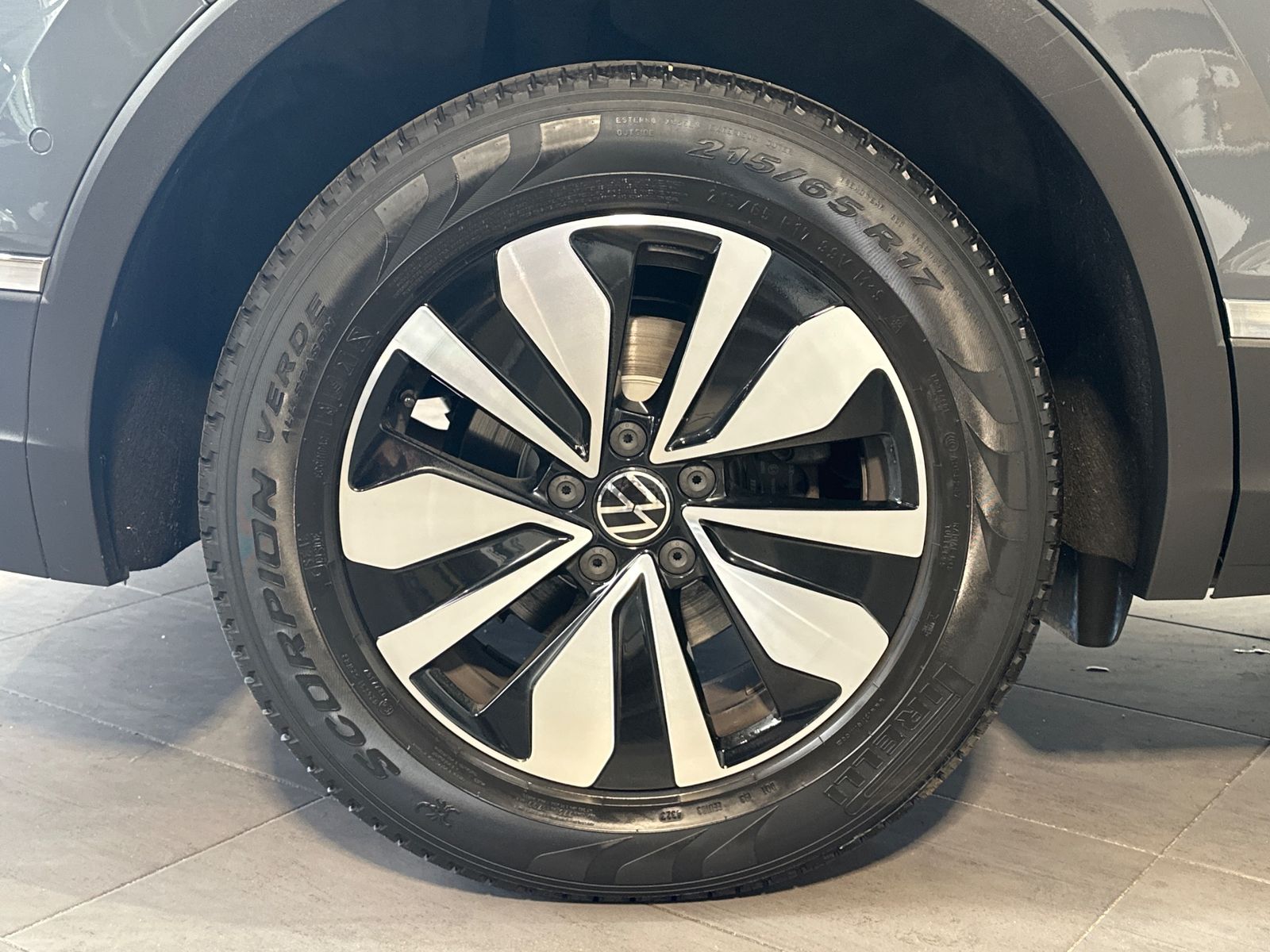 Volkswagen Tiguan 1.5 TSI DSG MOVE NAV+LED+GJR+ACC+SHZ+1HD imagem 3