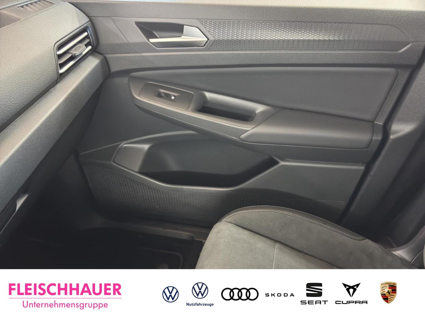 Volkswagen Caddy Maxi Style eHybrid NAVI LED 7-sitzer Garan