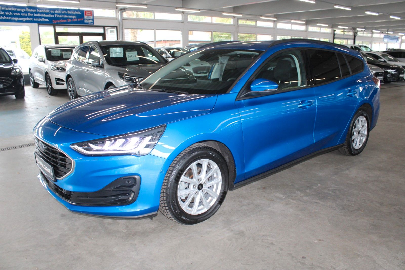Fahrzeugabbildung Ford Focus Cool & Connect Aut. LED CAM PDC WinterPak.