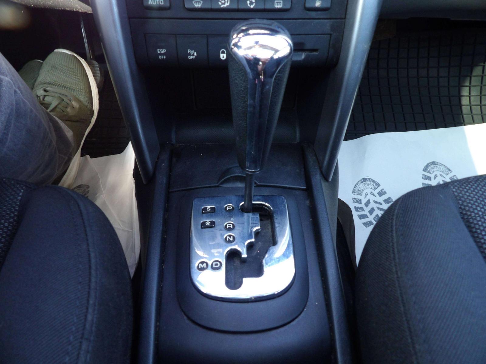 Peugeot 207 2008 — photo 15