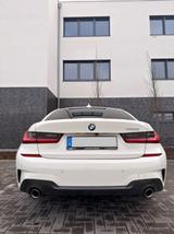 BMW 320i MSport Automatik+Laser+Nav.Prof.+Driving As - BMW 320 von privat