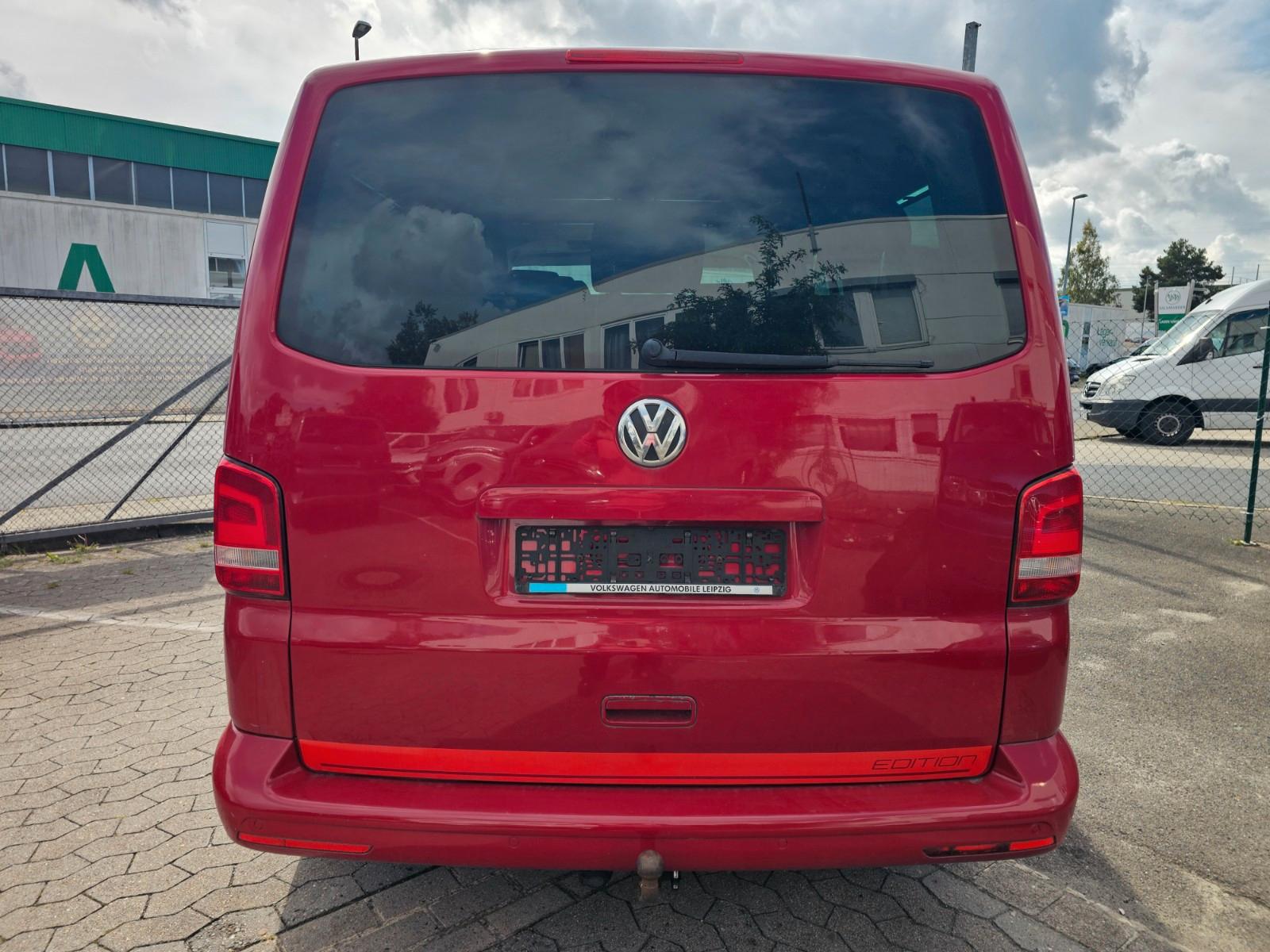 VOLKSWAGEN T5 MULTIVAN 2.0 TDI 140CH - BVM - CHAUFFAGE AUXILLIAIRE - TOIT OUVRANT - 1ERE MAIN - DISTRIBUTION NEUVE