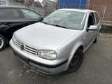 Volkswagen Golf Edition S-Dach - gebrauchte VW Golf aus dem Jahr 2001