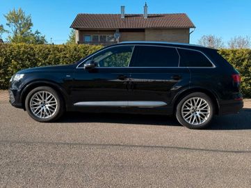 Audi Q7 - 7