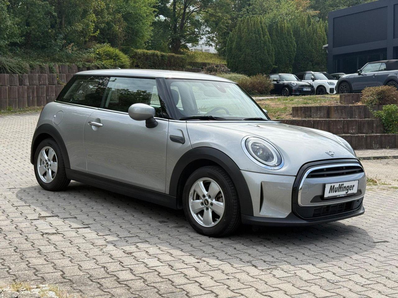 MINI Cooper Essential Trim LED DrivAss.Sitzheizung