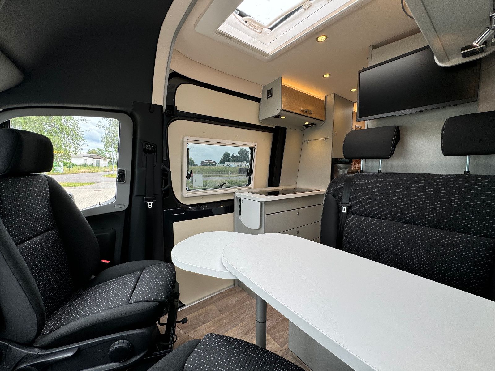 Fahrzeugabbildung HYMER / ERIBA / HYMERCAR Free S 600 - SOMMER SALE - Sie sparen: 7.360€!