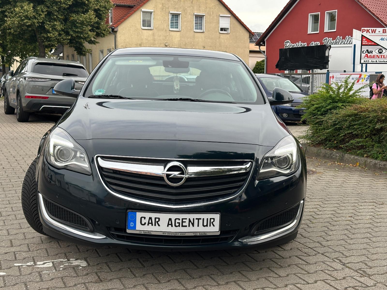 Opel Insignia XENON + KLIMAAUTO + BEH-LENKRAD + PDC