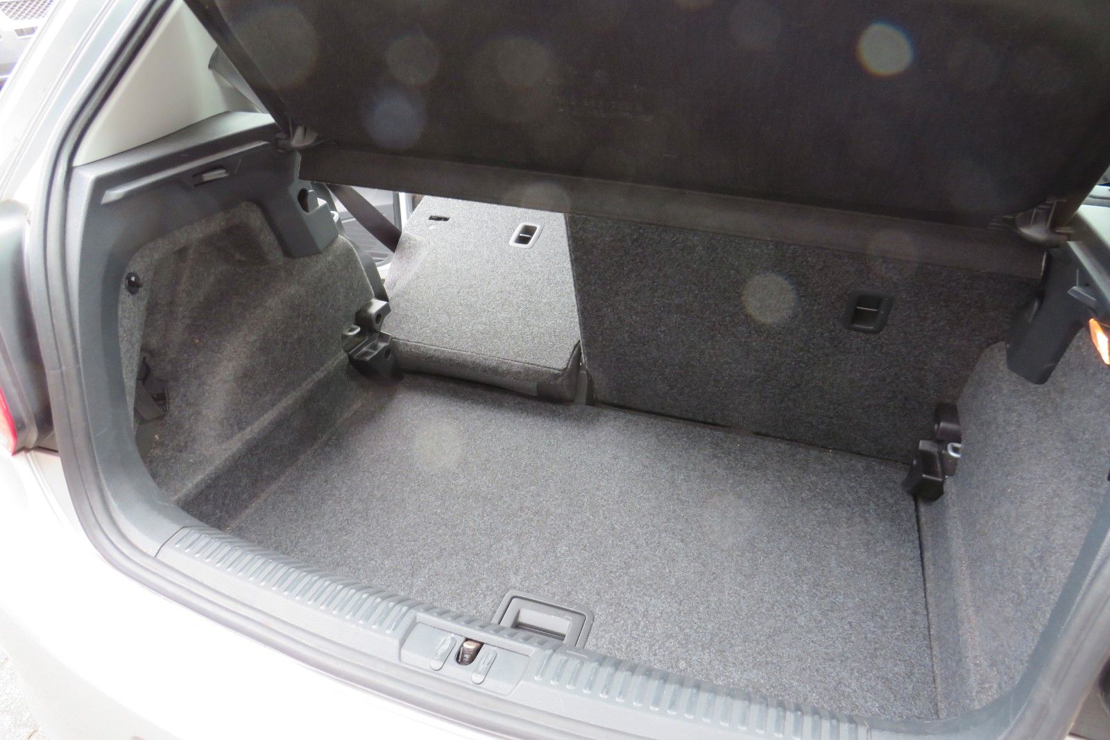 Fahrzeugabbildung Volkswagen Polo V Comfortline KLIMA RADIO SCHECKHEFT