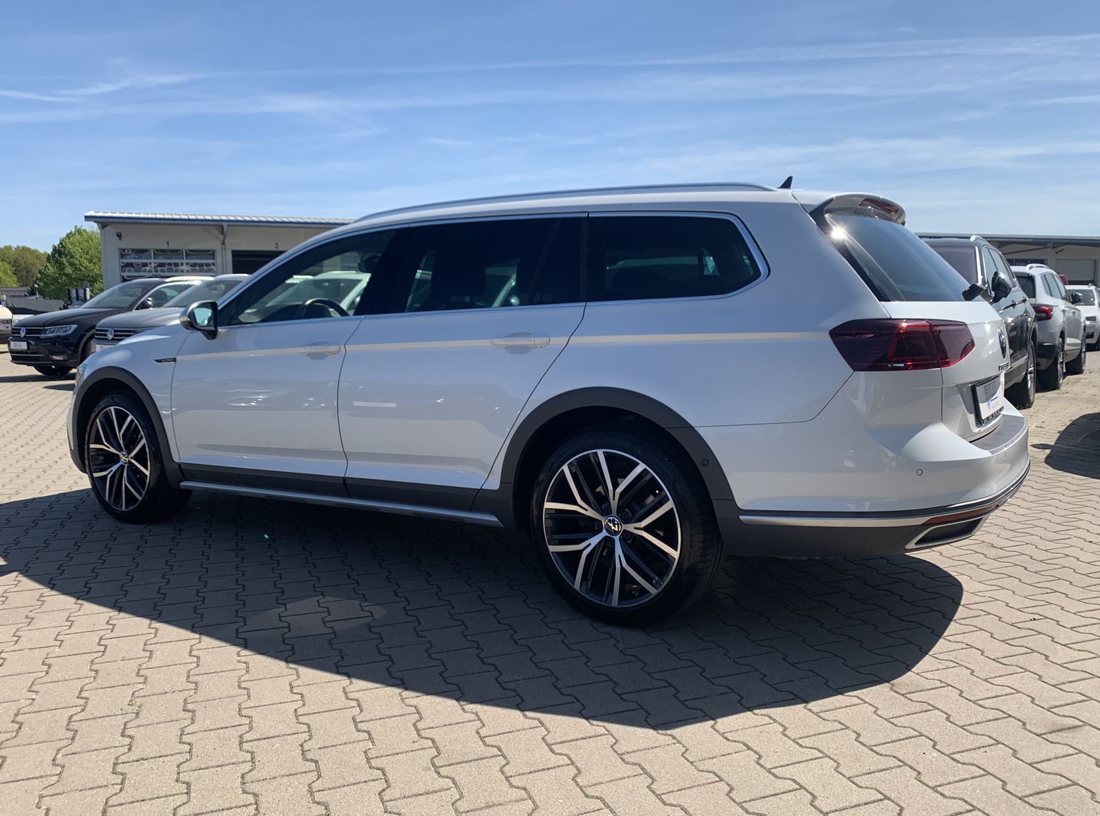 Fahrzeugabbildung Volkswagen Passat Alltrack 2.0 TDI*4Motion*Leder*AHK*Pano*