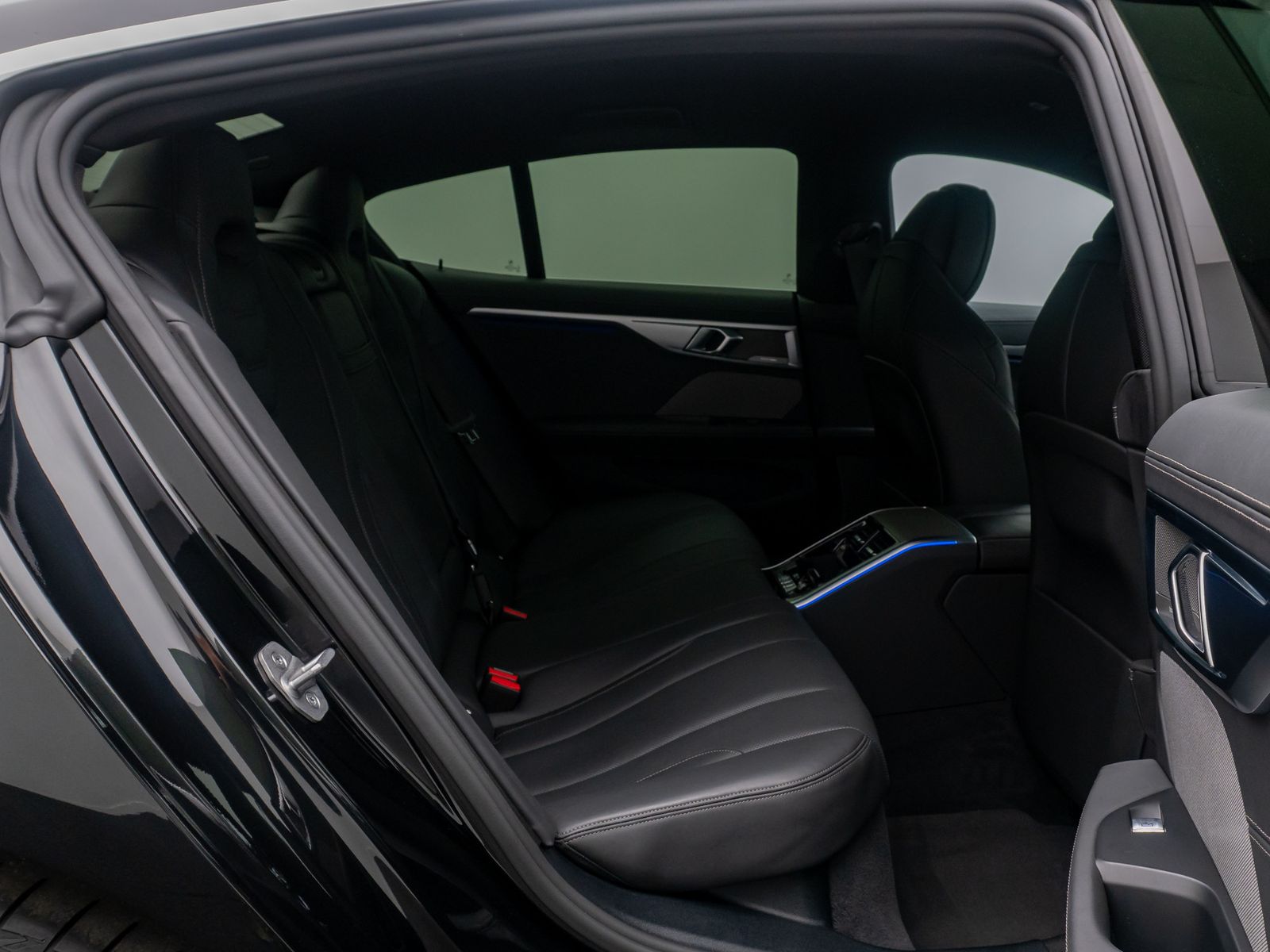 Fahrzeugabbildung BMW 840i Gran Coupé M Sport DAB SoftClose DisplayKey