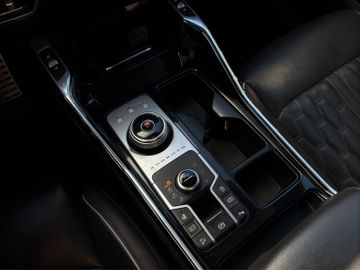 Kia Sorento 2.2D Platinum AWD DCT8 Glasdach 7 Sitzer