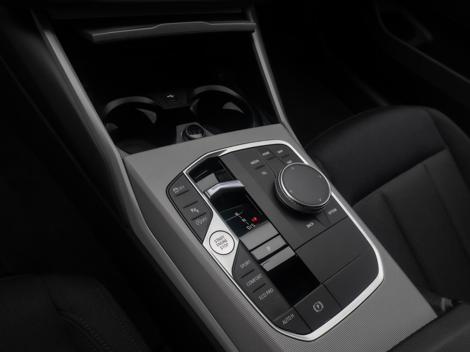 BMW 318i Widscreen DAB GeschwindigReg CockpitPlus