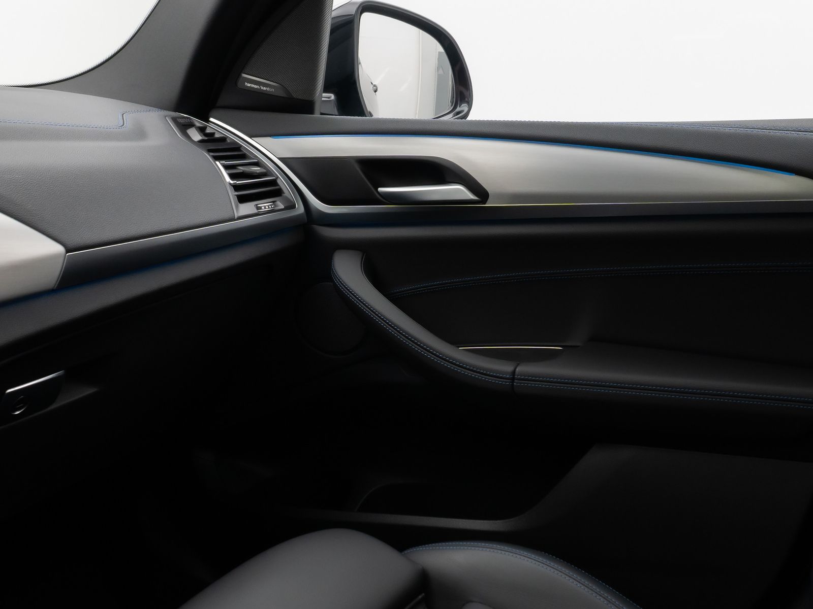 Fahrzeugabbildung BMW iX3 Impressive M Sport Pano 360°Laser HUD H/K
