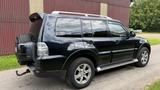 Mitsubishi Pajero 3.2 DI-D Instyle*AUTOMATIK*4WD*LEDER*RFK* - Mitsubishi Pajero mit Diesel-Antrieb: Automatik