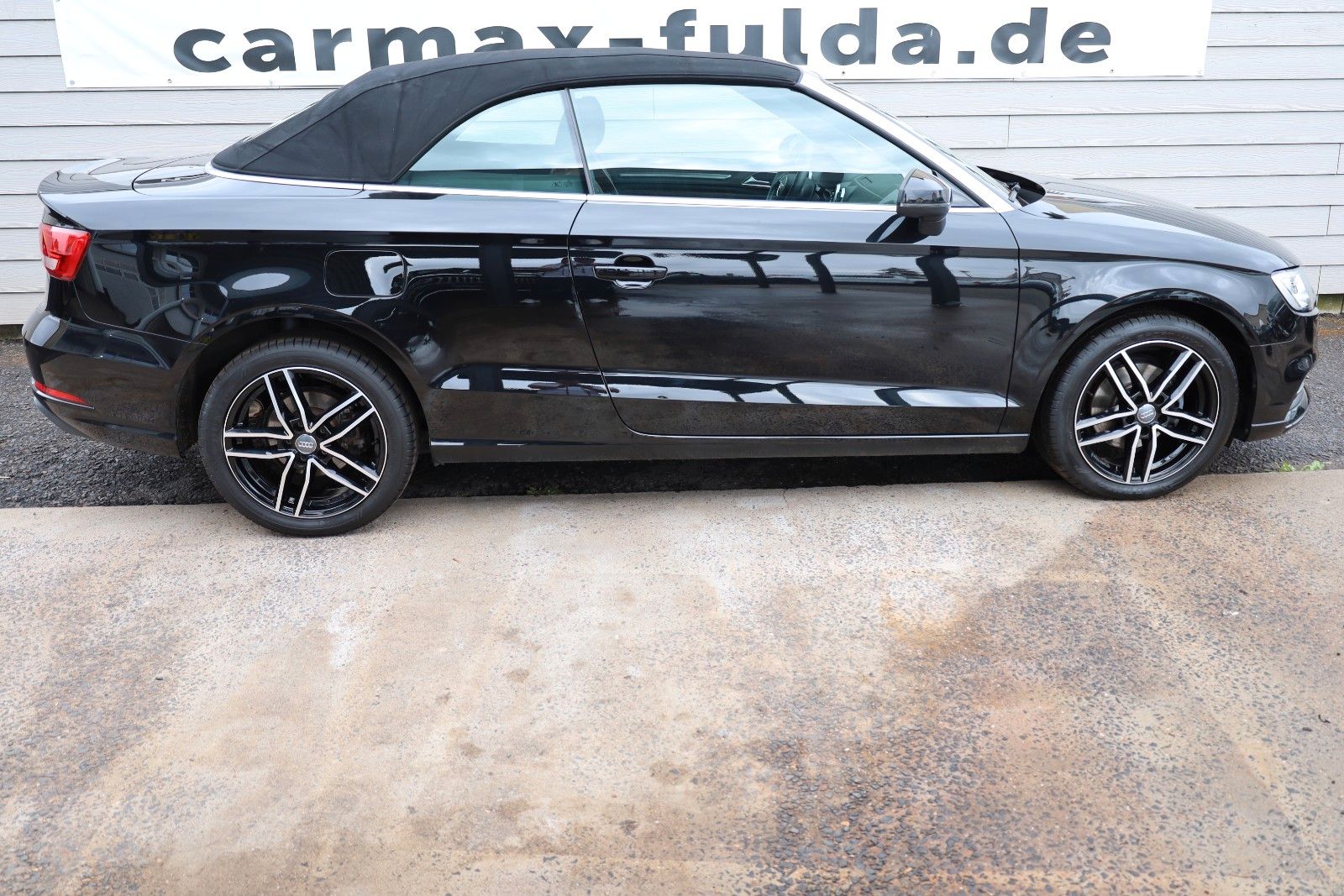 Fahrzeugabbildung Audi A3 35TFSI design Leder,Navi,LED,SH,Massage,SR+WR