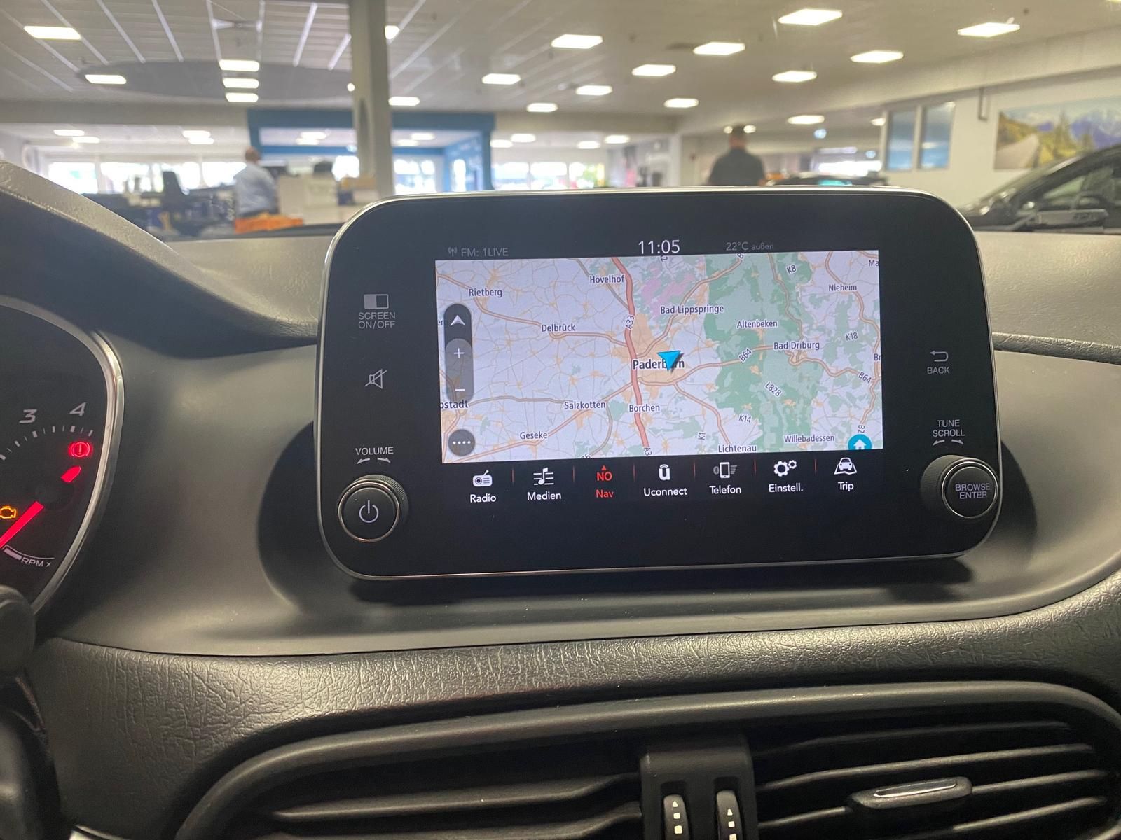 Fahrzeugabbildung Fiat Tipo 1.4 16V Turbo Lounge APP+KLIMA+PDC+NAVI+SIT