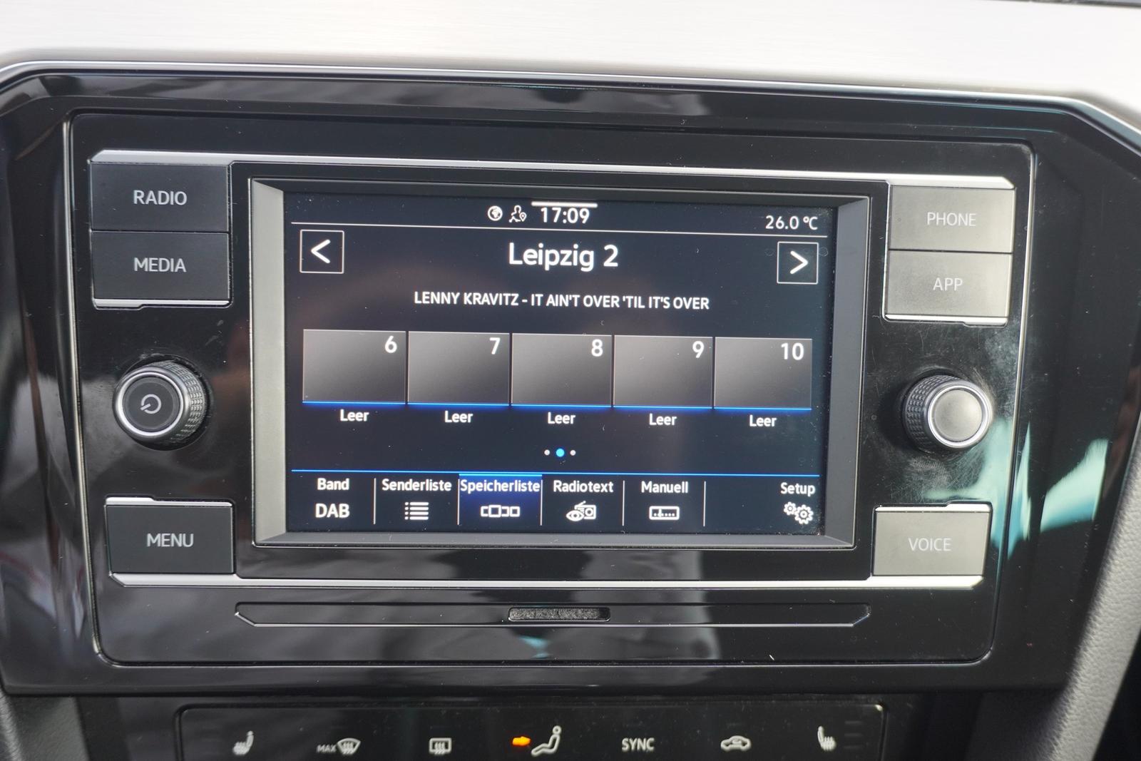 Volkswagen Passat 1.5 TSI Elegance LED Sitzheizung, миниатюра 26