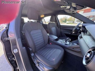 Alfa-Romeo Stelvio - 12