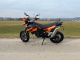 KTM 690 SM LC4 - KTM 690 LC4