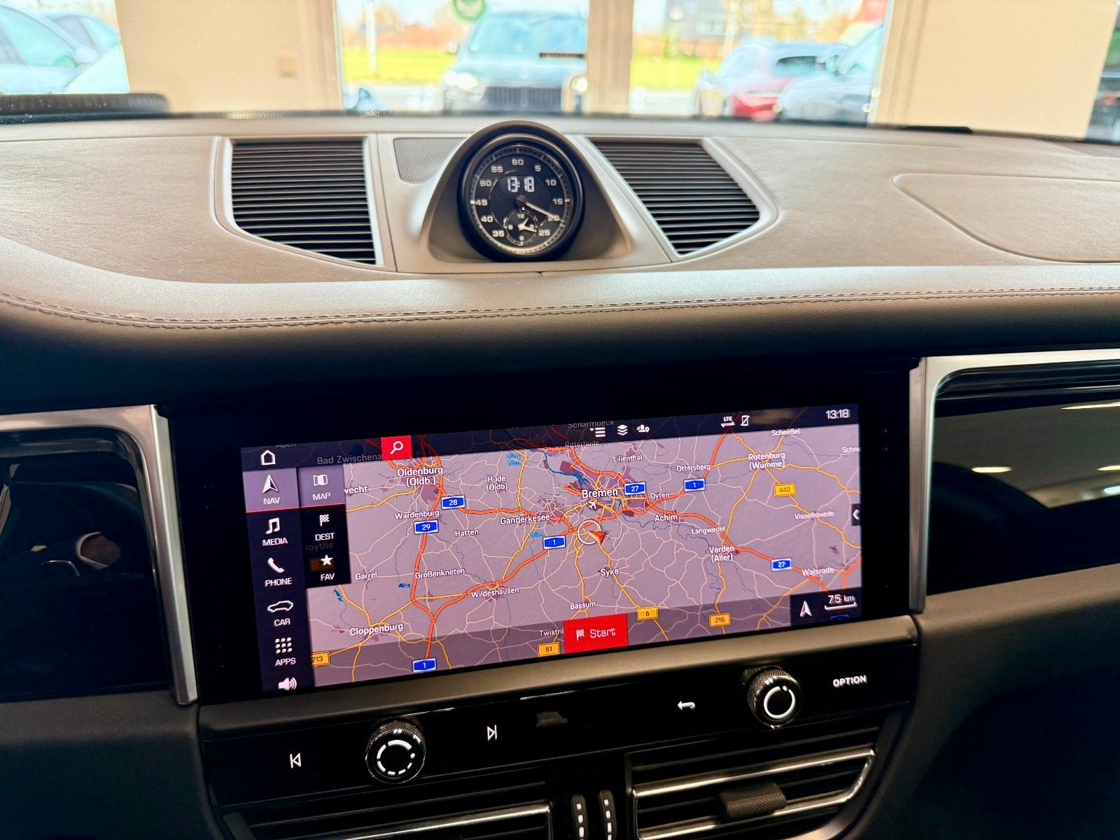 Fahrzeugabbildung Porsche Macan S Keyless/BOSE/360View/SportChrono
