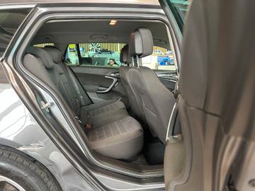 MYAUTOCENTER – Gebraucht- und Jahreswagen mit Werkstattservice in Pfaffenhofen Opel Insignia *Tempo*Navi*2-Zonen*SitzHZ*SPORT*