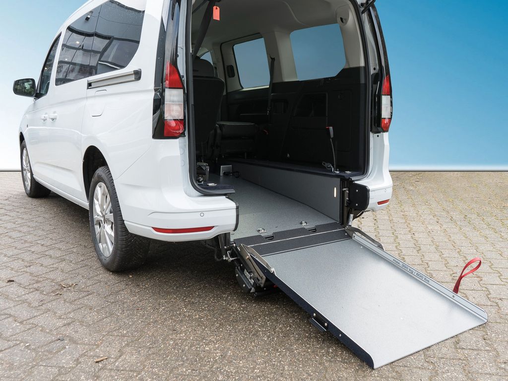 Ford Grand Tourneo