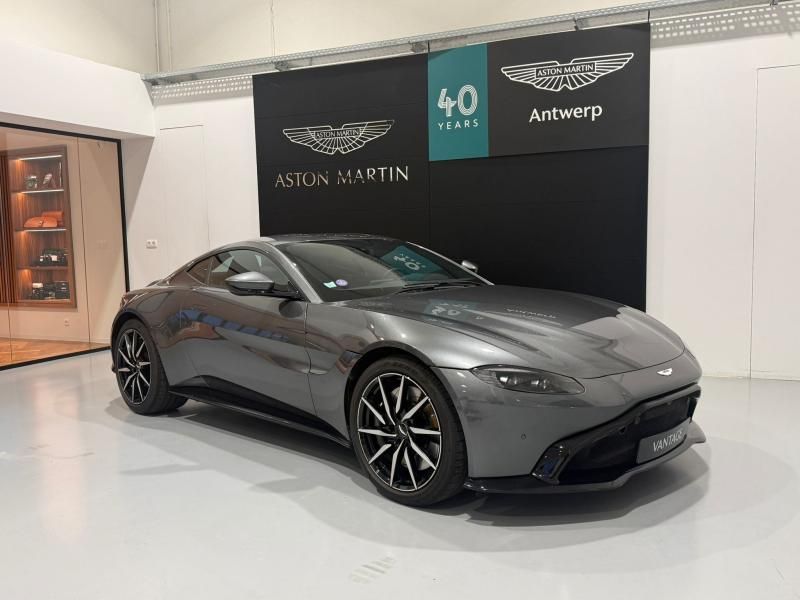 ASTON MARTIN V8 Vantage