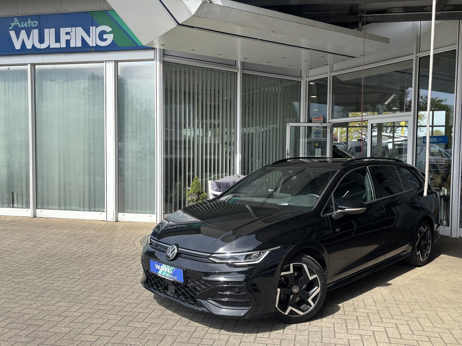 Volkswagen Golf 1.5eTSI R-Line ACC Kamera Navi Ambiente FPK