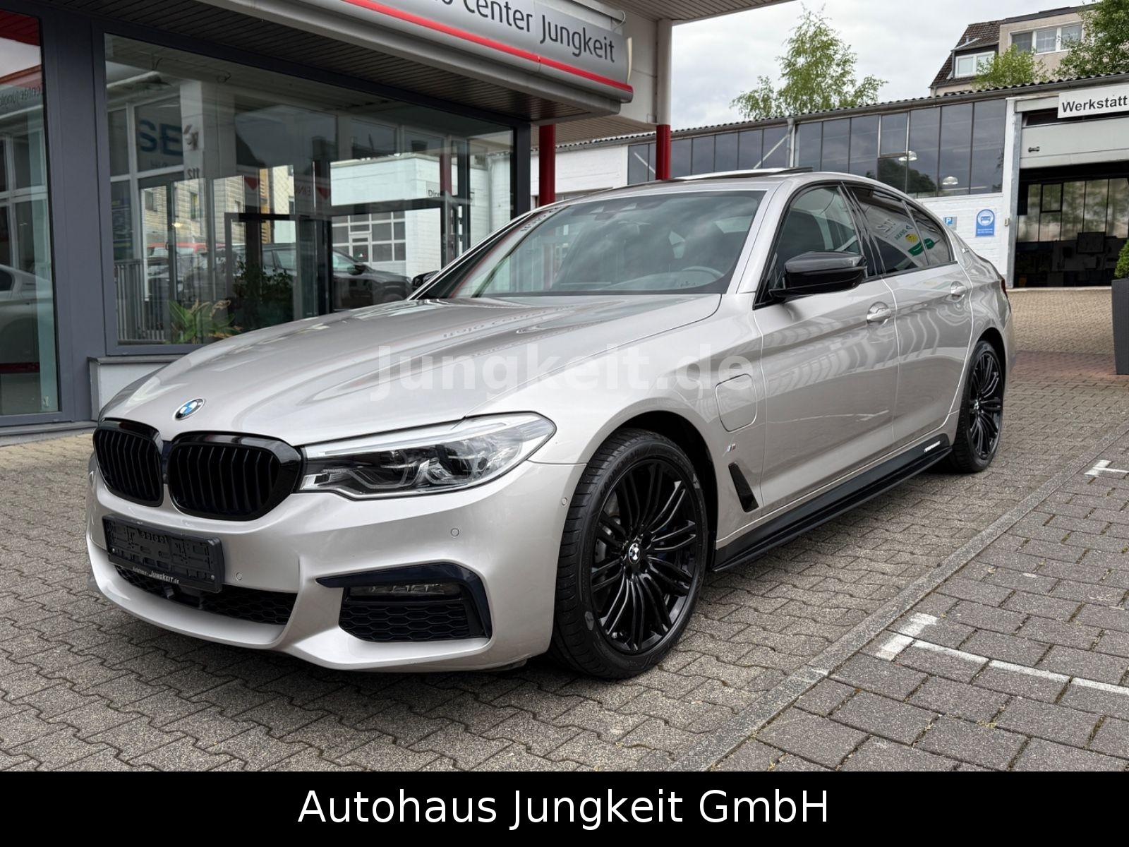 BMW 530e M Sport *1.Hand*Ambiente*Panorama*