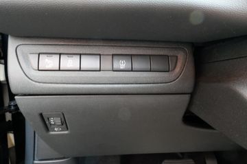 Fahrzeugabbildung Peugeot 208 Allure, Navi, Sitzheizung