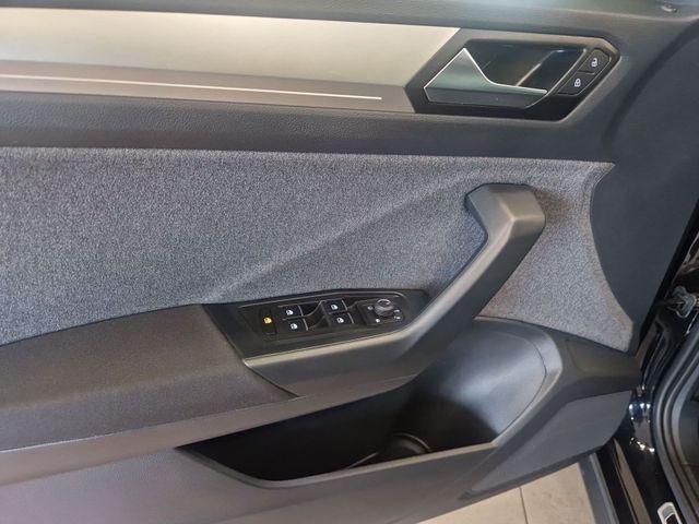 T-Roc 1.5 TSI MOVE LED+AHK+DCP+APP+SITZHZG+NAVI+