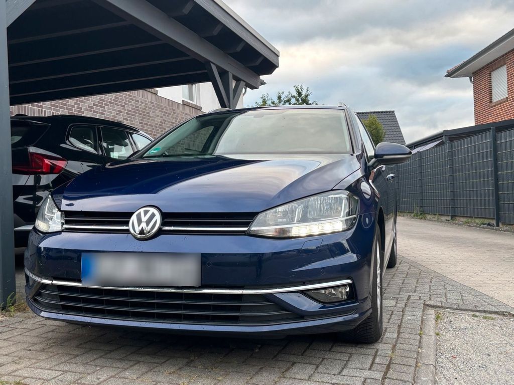 Image of Volkswagen Golf