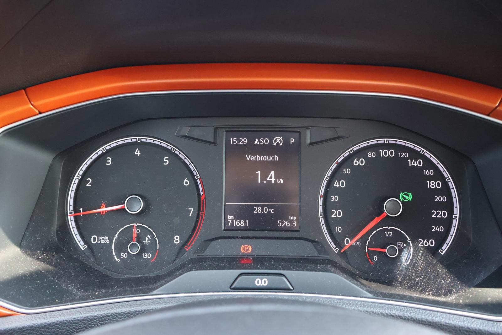 Volkswagen T-Roc 1.5 16V TSI Basis LED Sitzheizung DAB PDC