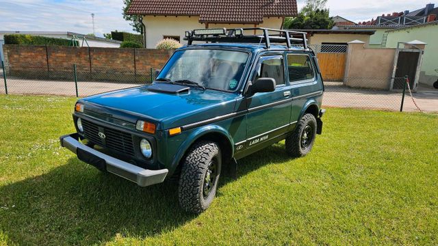 Lada Niva / HU bis Juli 2026 / gepflegt