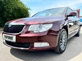 Skoda Superb Combi Elegance 4x4*Automatik*AHK* - gebrauchte Skoda Superb aus dem Jahr 2012
