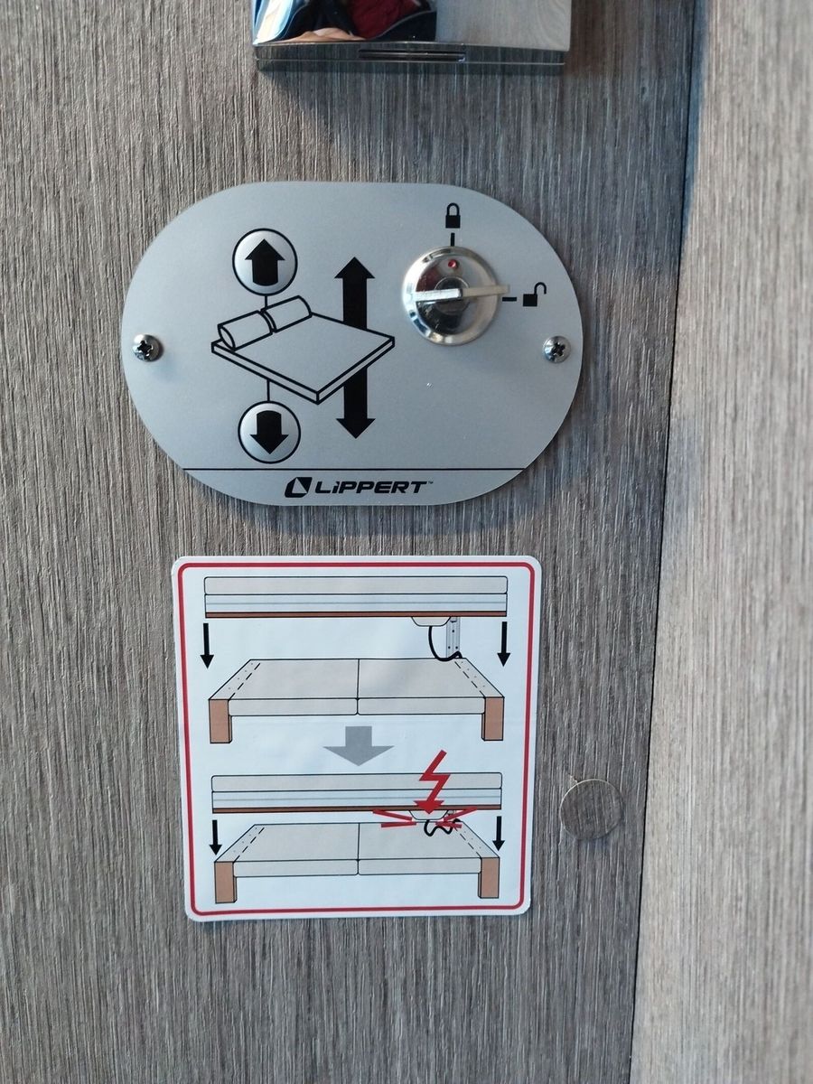 Fahrzeugabbildung Pössl Roadcruiser Revolution Citroen Premium, 180 PS