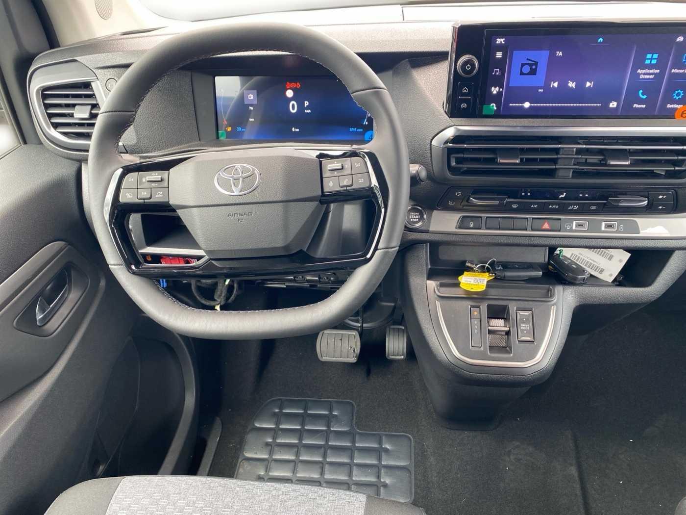 Toyota Proace Verso 2.2 D AT Teamplayer L2 8-Sitzer