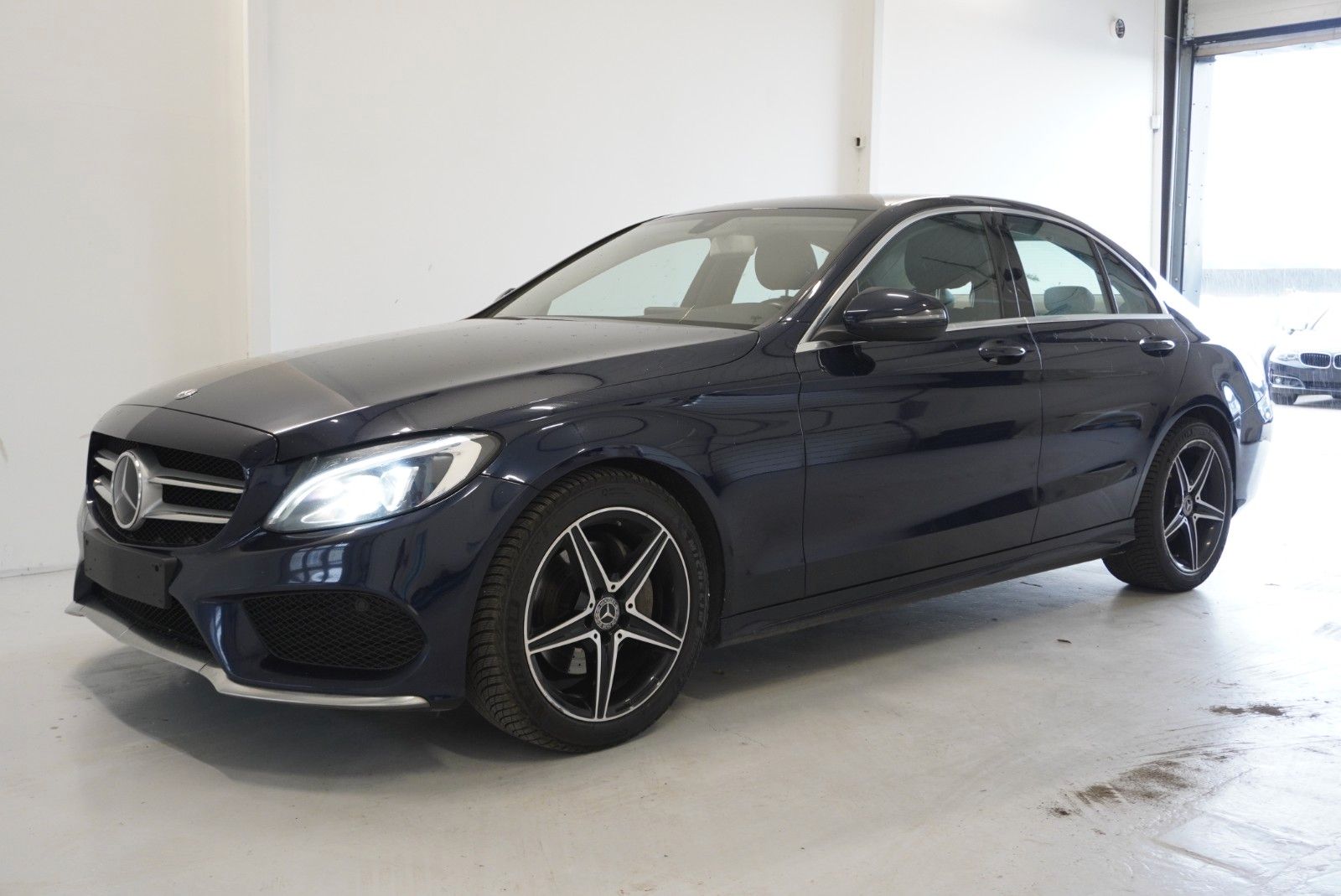 MERCEDES-BENZ C220D 2,2 AMG-LINE ILS DISCTRONIC 9G TRONIC