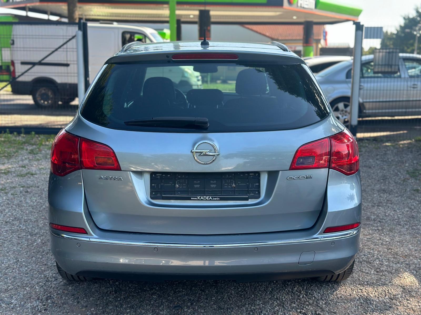 Opel Astra 2015 — photo 5