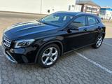Mercedes-Benz GLA 200 - - Mercedes-Benz GLA-Klasse von privat