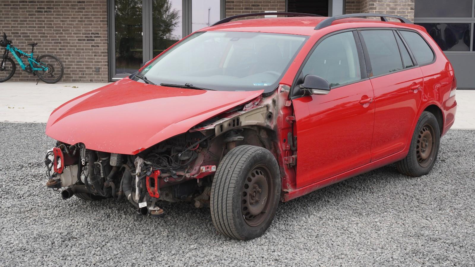 Volkswagen Golf 2012 — вигляд ззаду