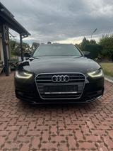 Audi A4 / Facelift / TÜV neu - Audi A4: Kombi, Facelift
