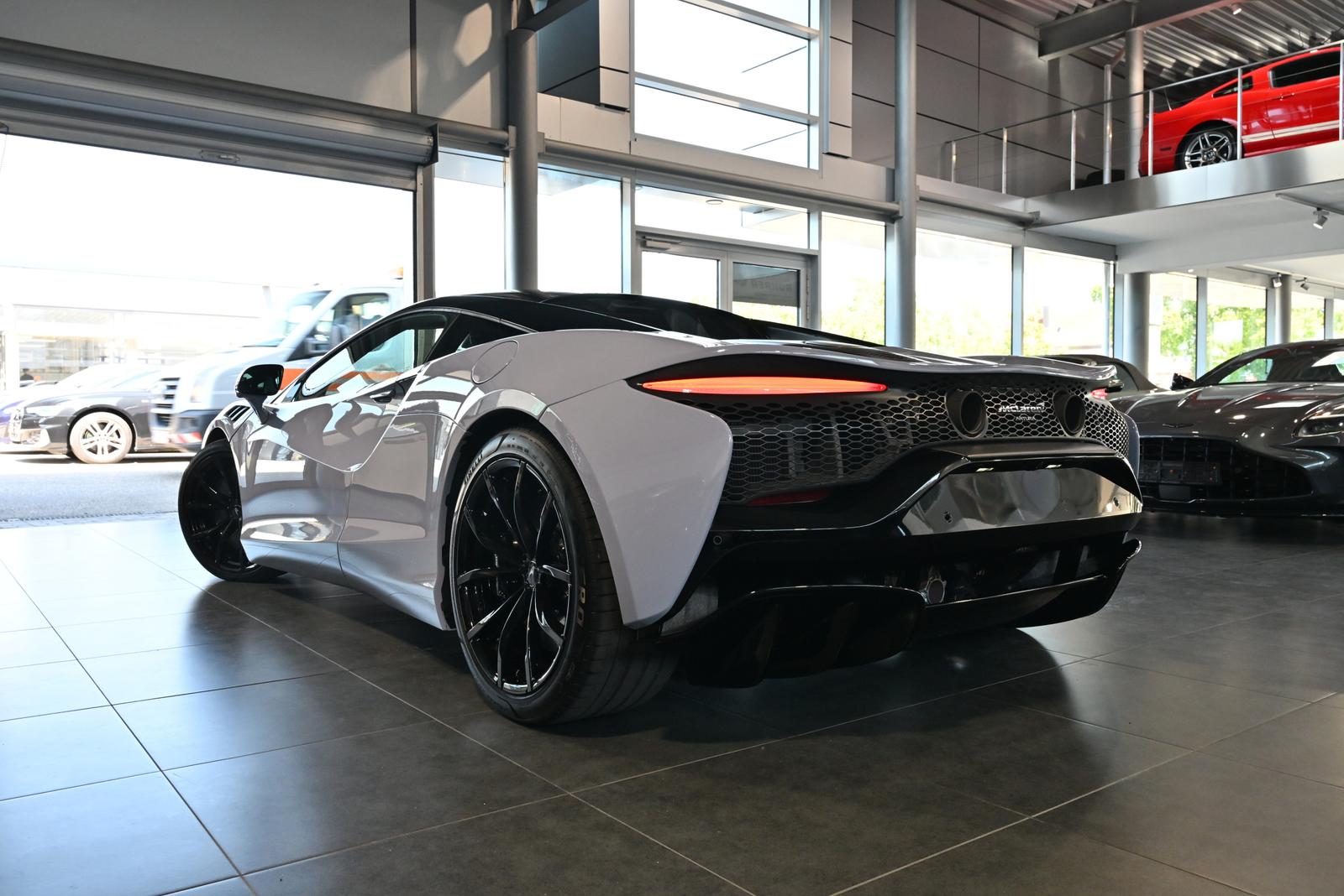 McLaren Artura MSO Ceramic Grey/Tech Lux/Technology Pack