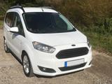 Ford Tourneo Courier 1.0 EcoBoost 74kW Titanium AHK - Ford Tourneo Courier von privat