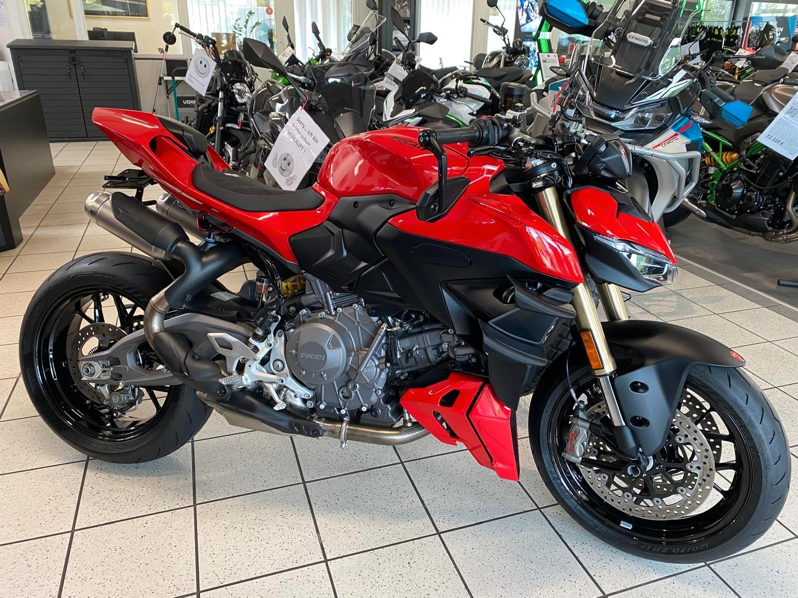 Ducati Streetfighter V2 - viel Zubehör - aus  1.Hand