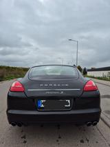 Porsche Panamera 4S S - Porsche Panamera aus 2010: 4s