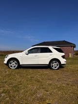 Mercedes-Benz ML 300 CDI 4MATIC BlueEFF. Grand Edition Gra...