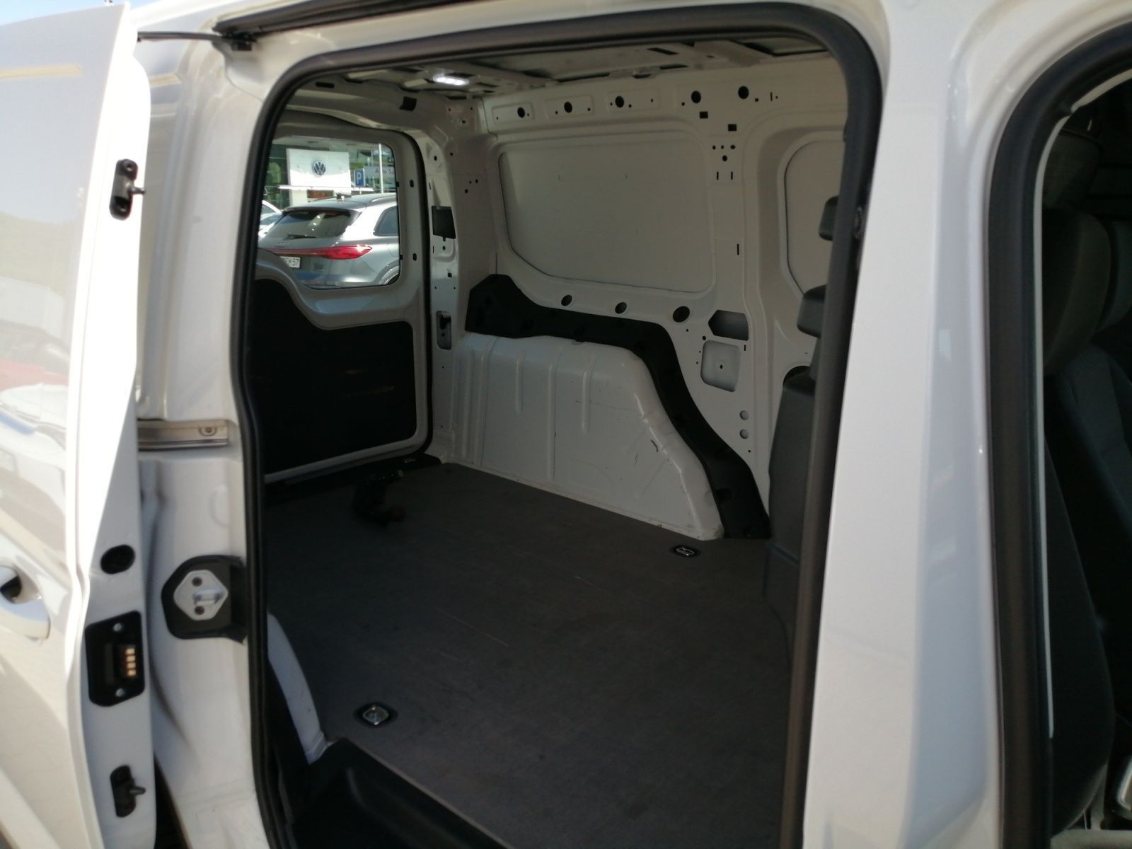 Volkswagen Caddy Maxi - Bild 15