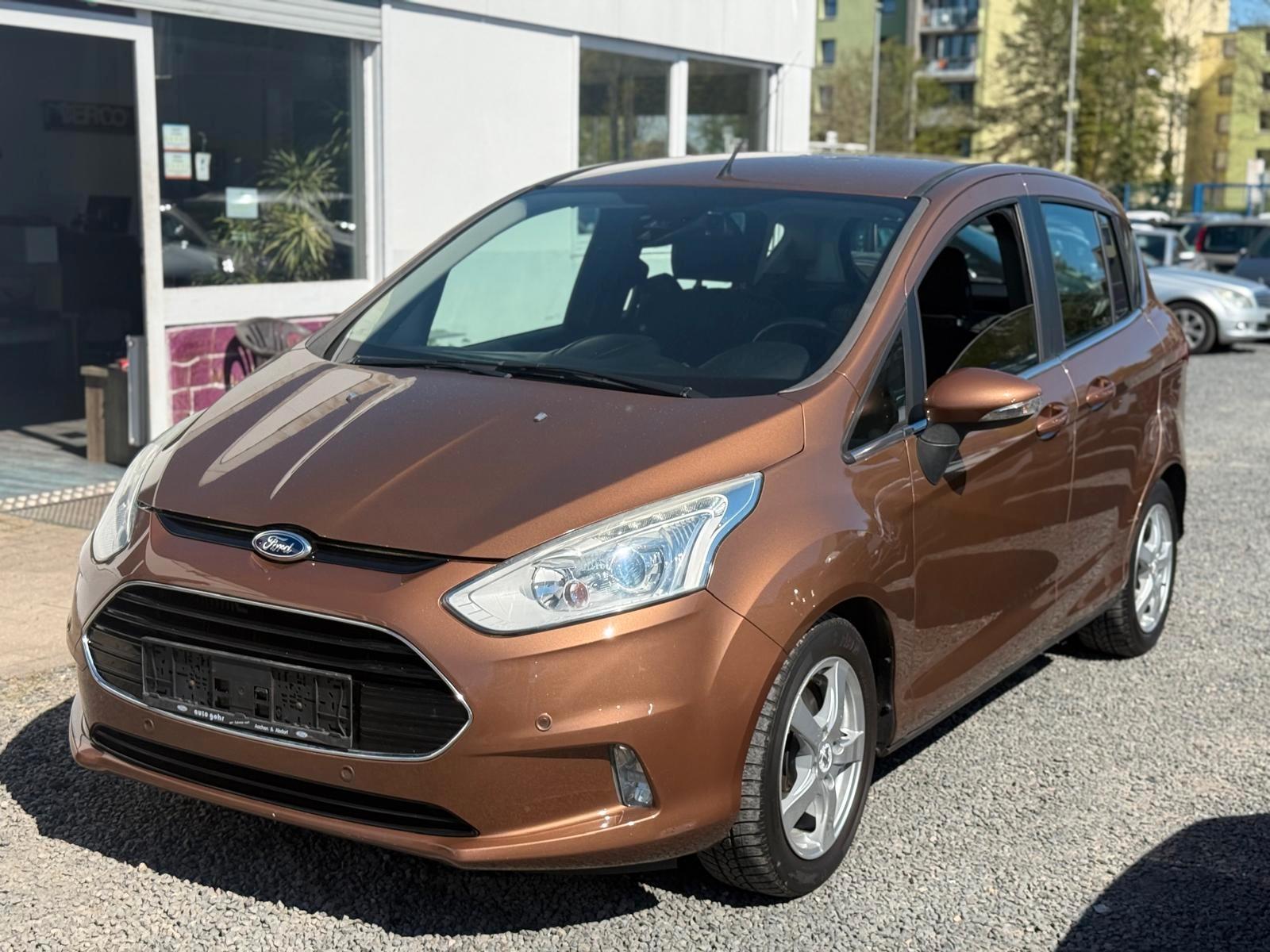 Ford B-MAX TITANIUM KEYLESS LED TÜV