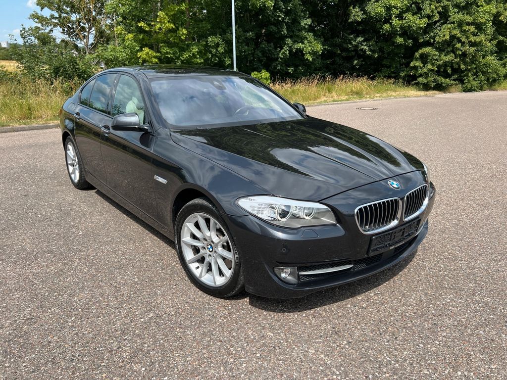 BMW 530 d xDrive Lim. VOLLAUSSTATTUNG/ 2. Hand